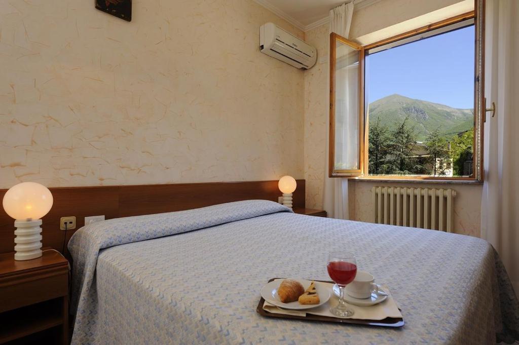 Hotel Europa Nórcia Quarto foto